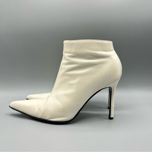 Colin Stuart Size 8 Off-White Pointed Toe Booties